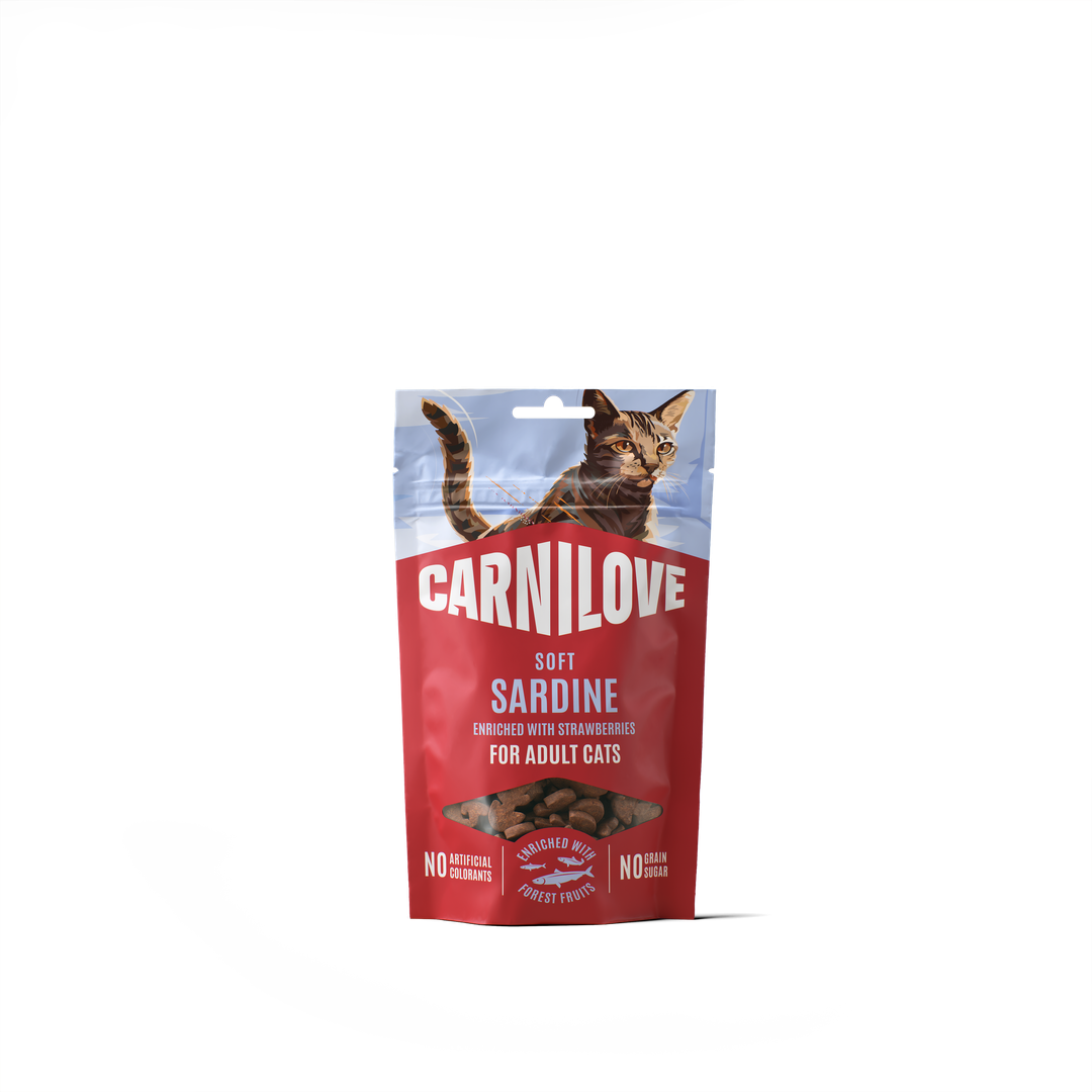 CARNILOVE Cat SOFT Snack Sardine enriched with Strawberry 50g